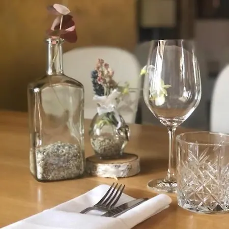 Appel Krug Otel