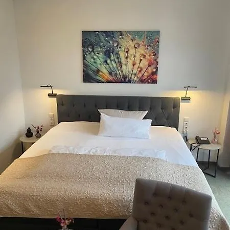 Appel Krug Otel