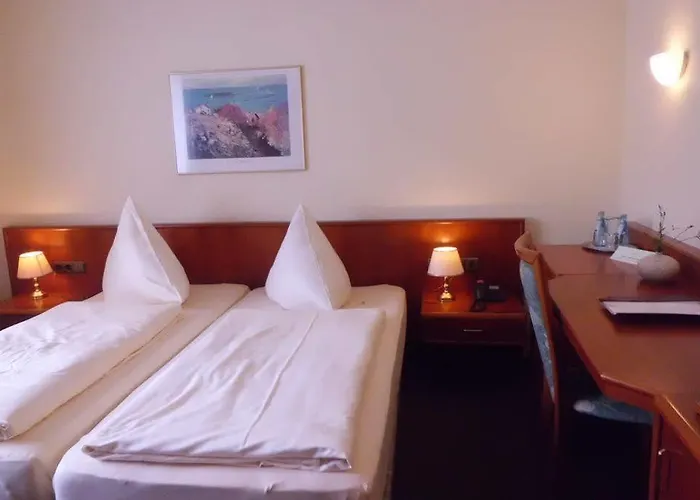 Appel Krug מלון 3*